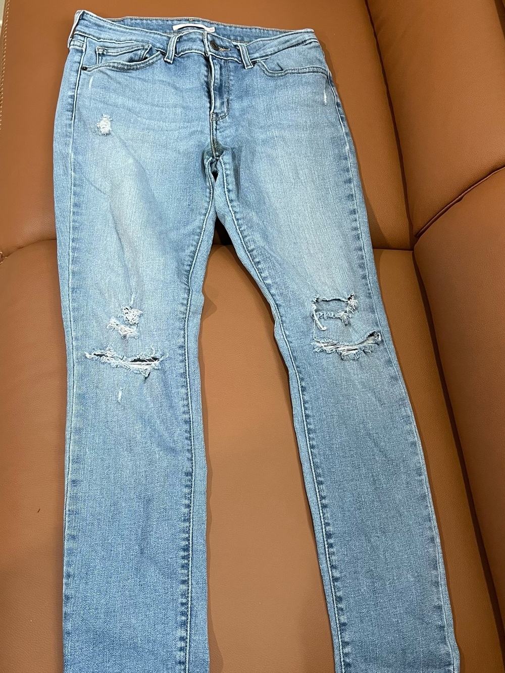 Levi's Light Blue Ripped Women's Skinny Jeans